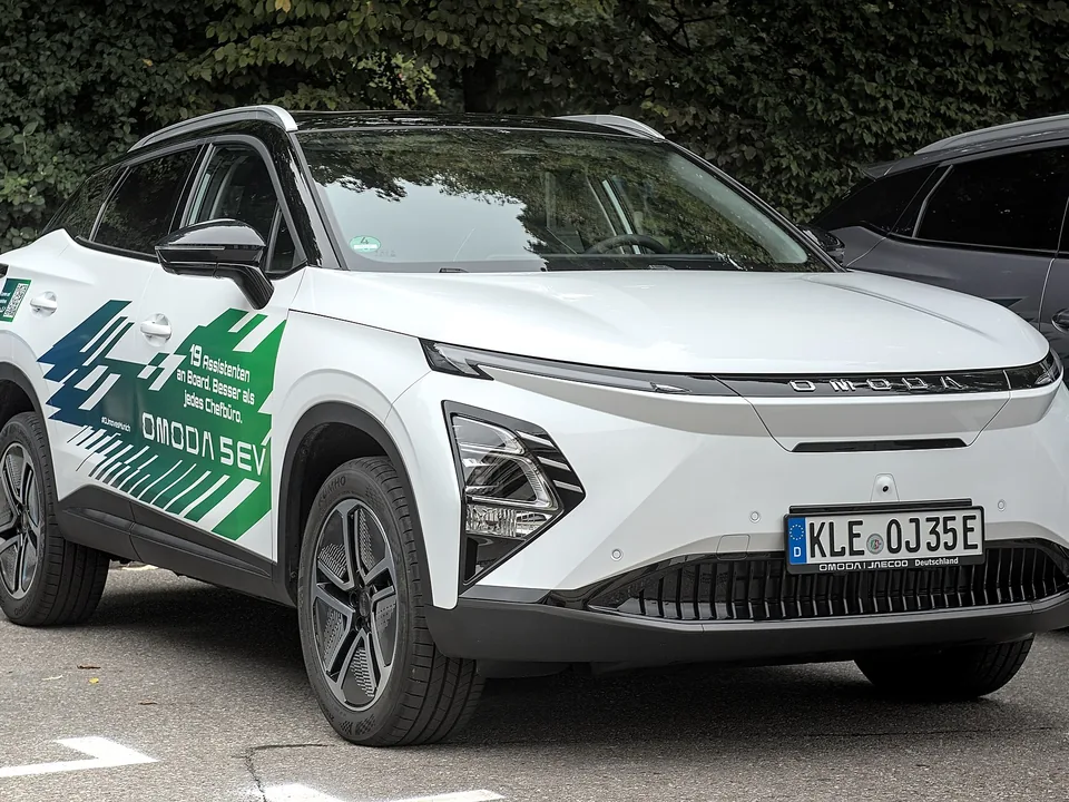 Omoda E5