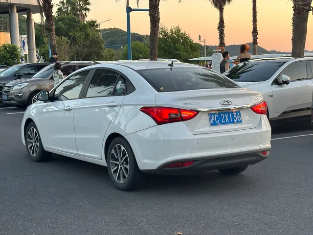 Chery Arrizo 5, снимок 2