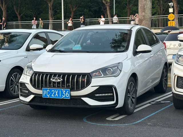 Chery Arrizo 5, снимок 4