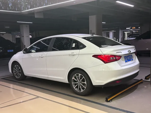 Chery Arrizo 5, снимок 6