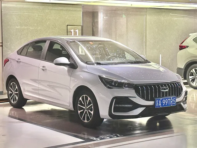 Chery Arrizo 5, снимок 7