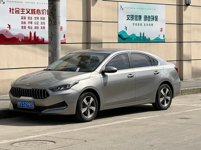 Kia K3, снимок 6