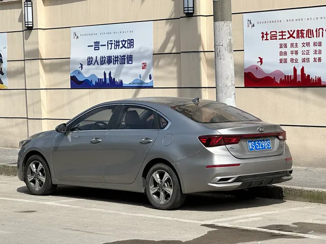 Kia K3, снимок 7