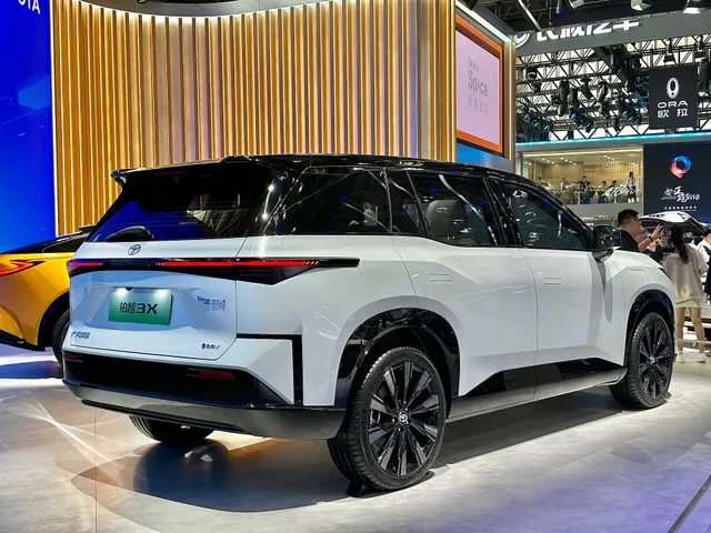 Toyota BZ3X, снимок 2