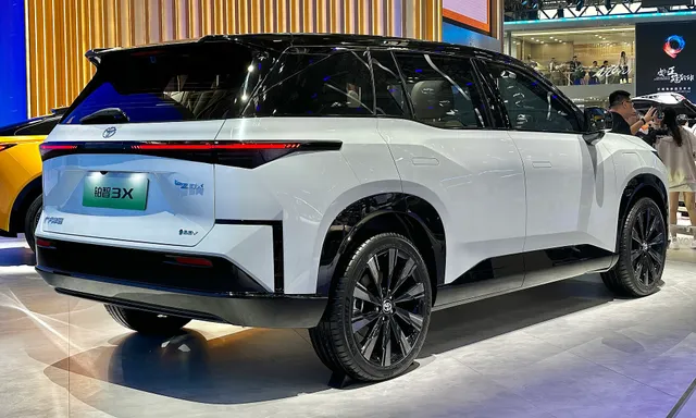 Toyota BZ3X, снимок 4