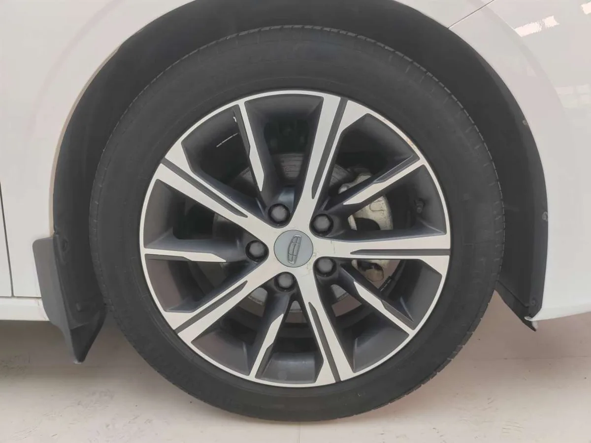 Geely Emgrand 2022 года, снимок 18