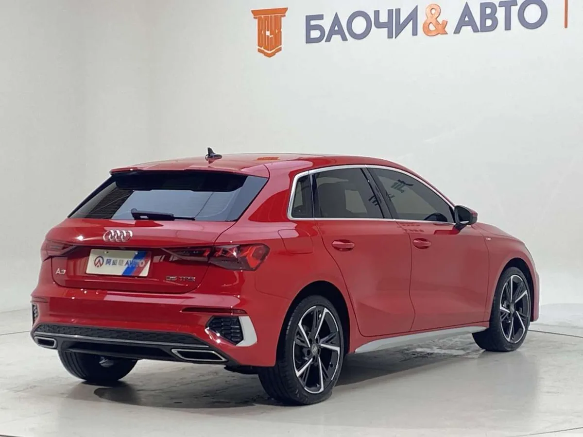 Audi A3 2022 года, снимок 4