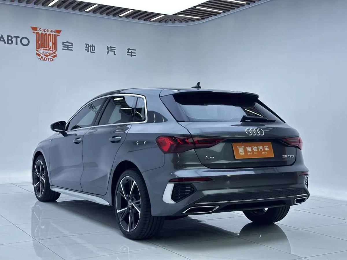 Audi A3 2022 года, снимок 4