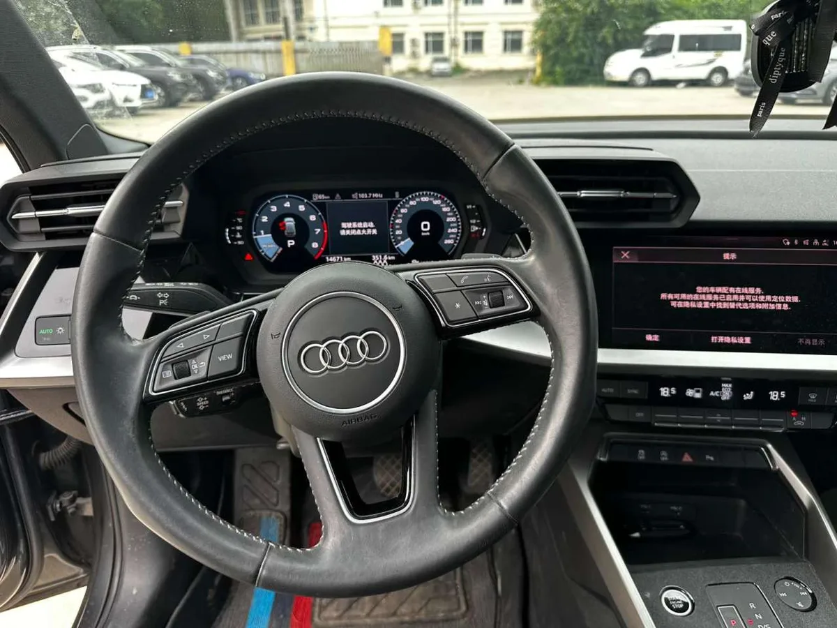 Audi A3 2022 года, снимок 7