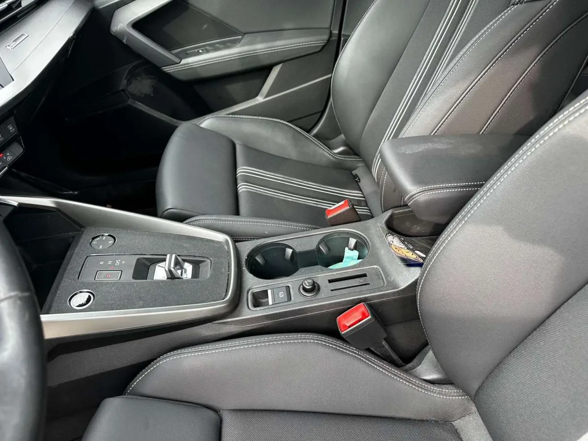 Audi A3 2022 года, снимок 8