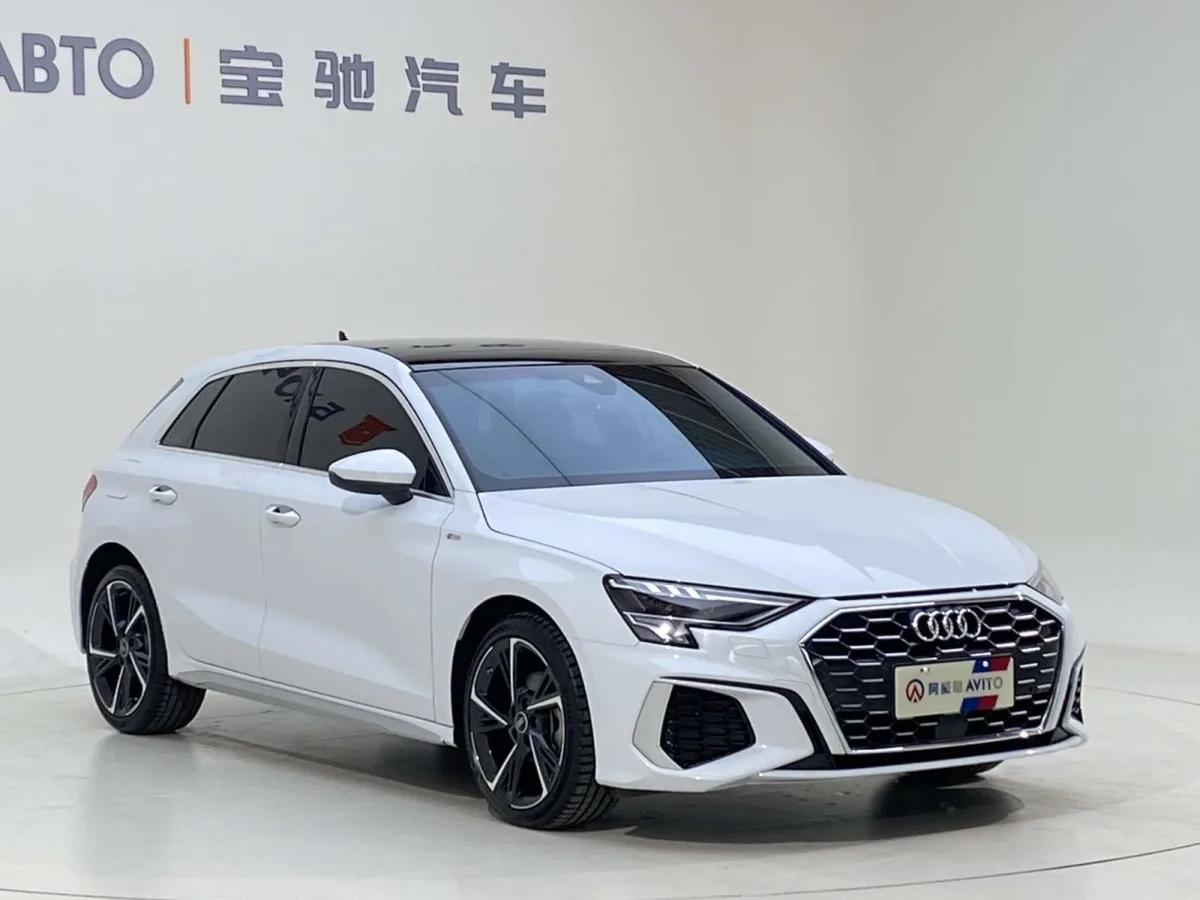 Audi A3 2022 года, снимок 3