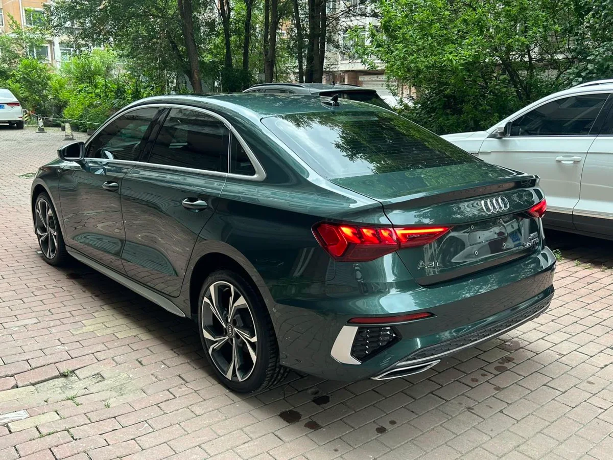 Audi A3 2023 года, снимок 5
