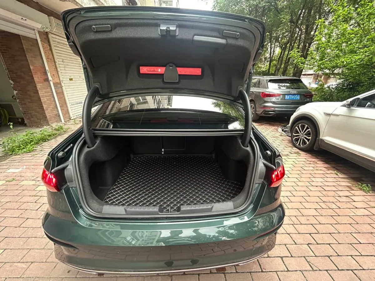 Audi A3 2023 года, снимок 6
