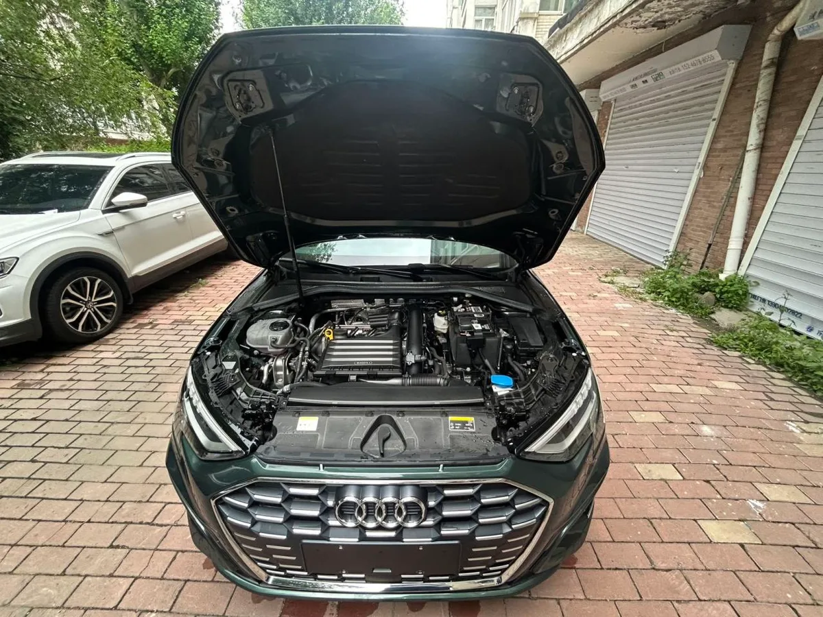 Audi A3 2023 года, снимок 7