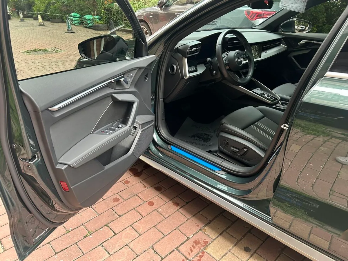 Audi A3 2023 года, снимок 10