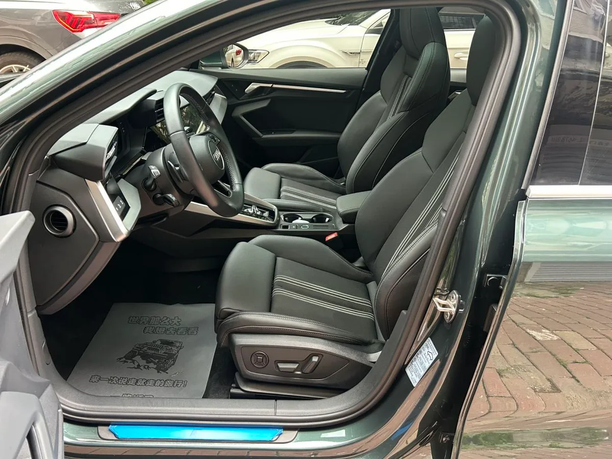 Audi A3 2023 года, снимок 12