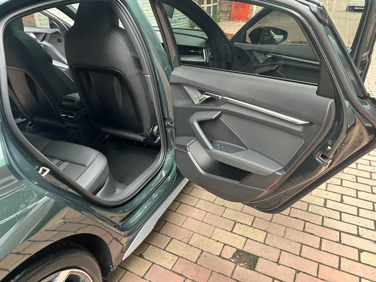 Audi A3 2023 года, снимок 15