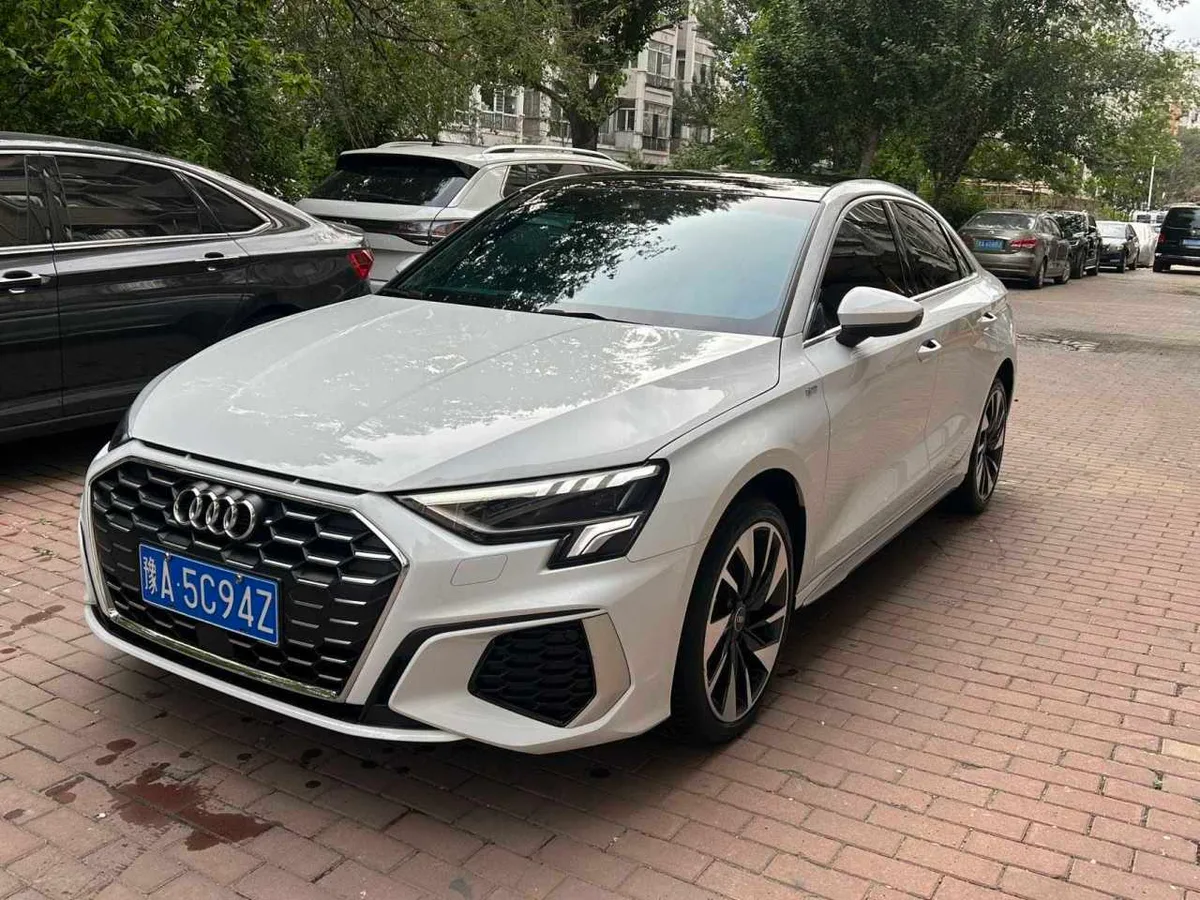 Audi A3 2023 года
