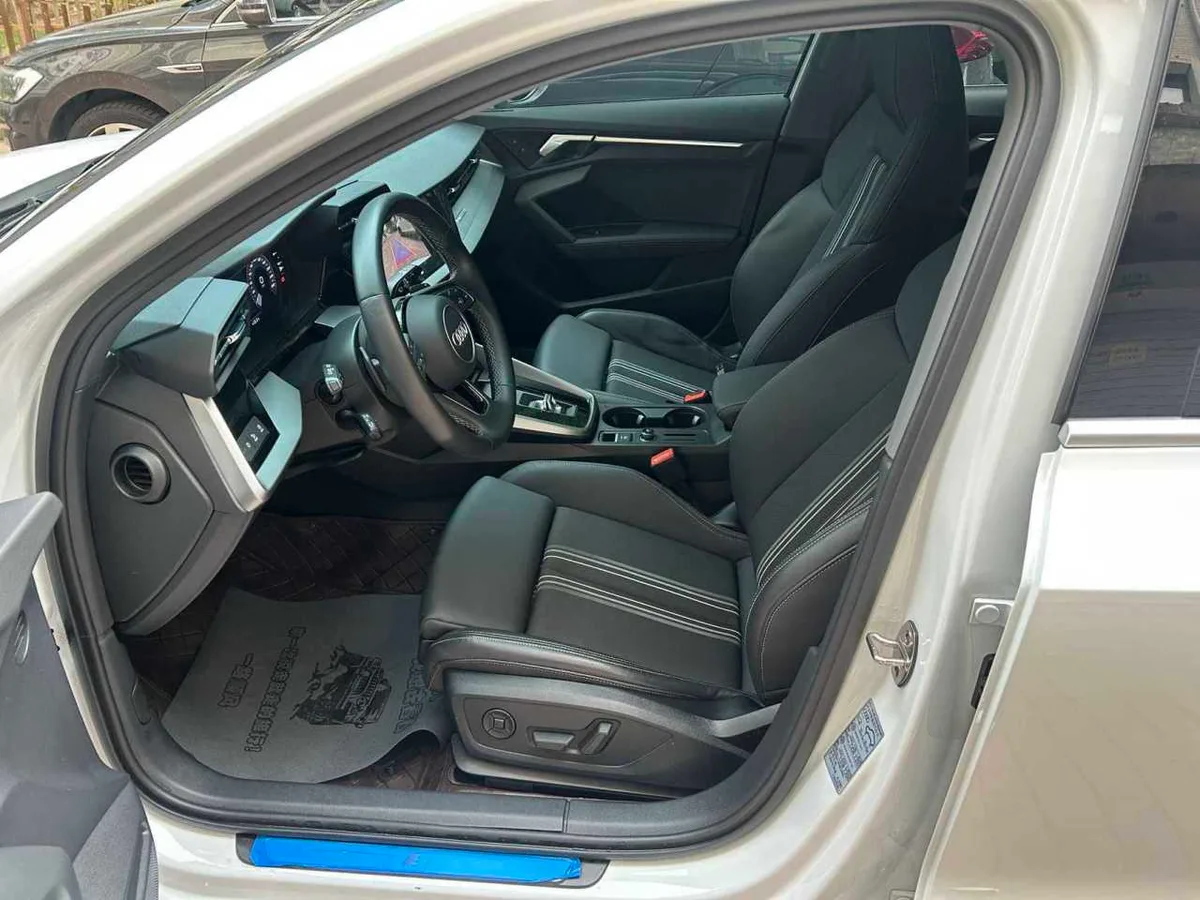 Audi A3 2023 года, снимок 12