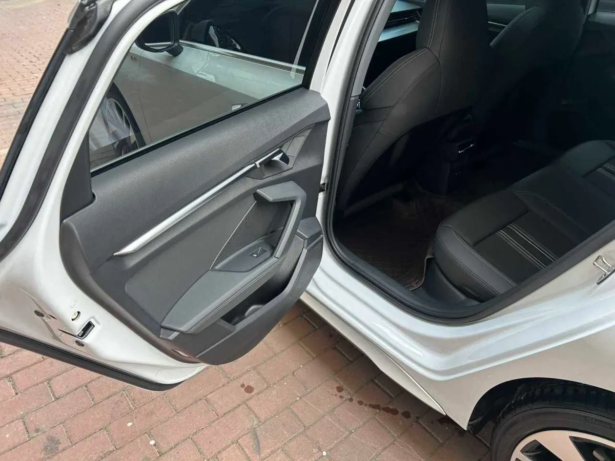 Audi A3 2023 года, снимок 13