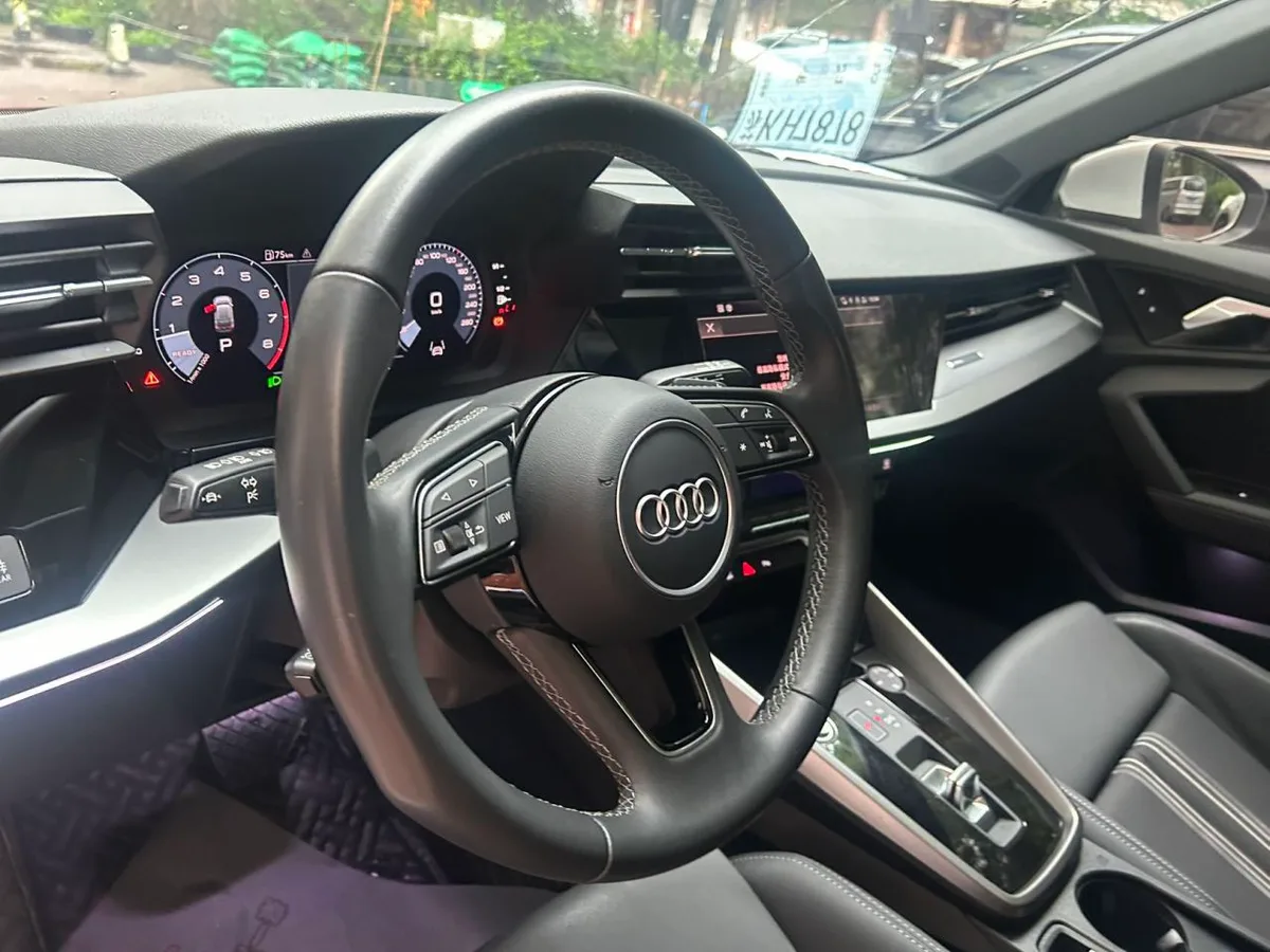 Audi A3 2023 года, снимок 9