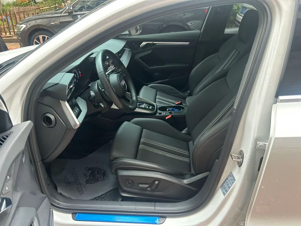 Audi A3 2023 года, снимок 11