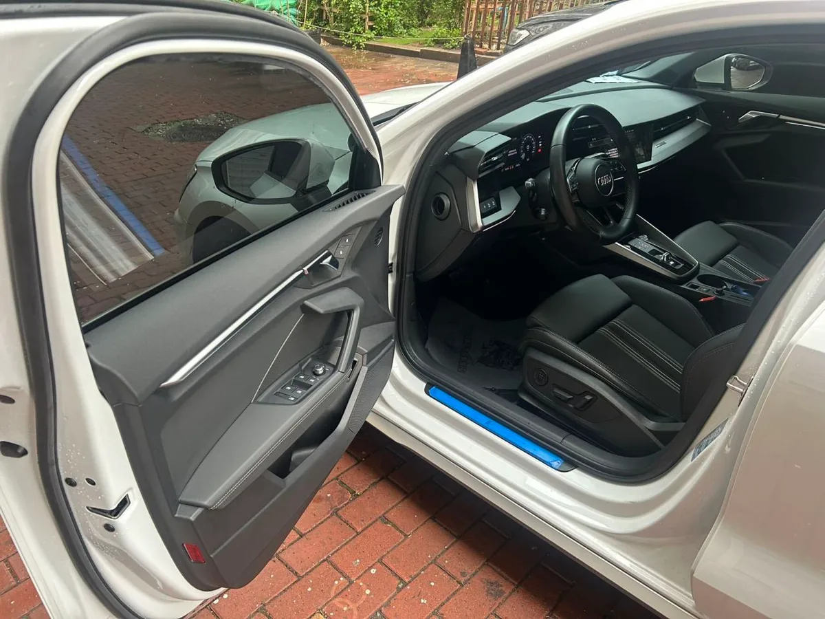 Audi A3 2023 года, снимок 12