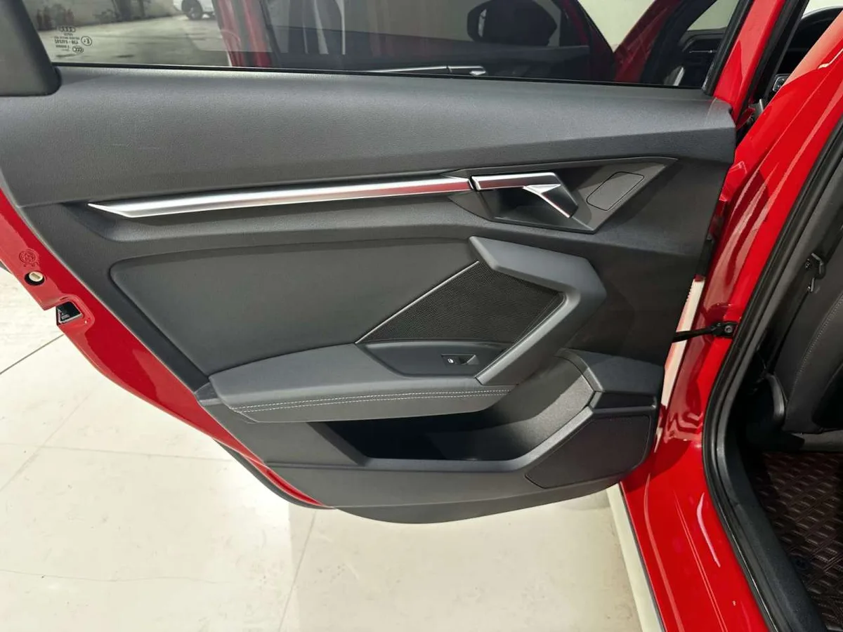 Audi A3 2023 года, снимок 14