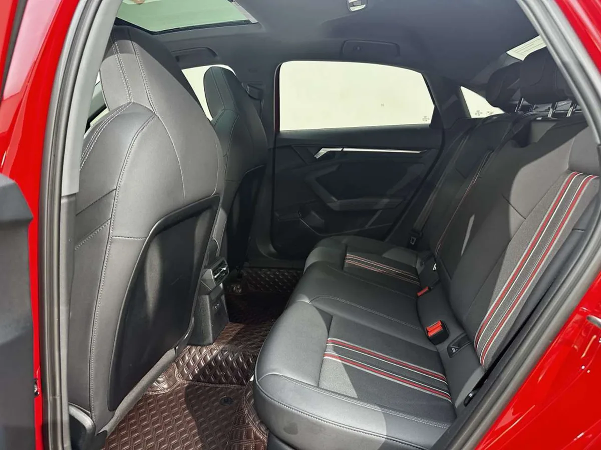 Audi A3 2023 года, снимок 30