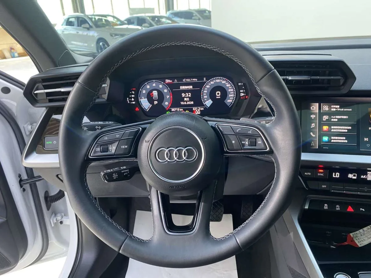 Audi A3 2023 года, снимок 10
