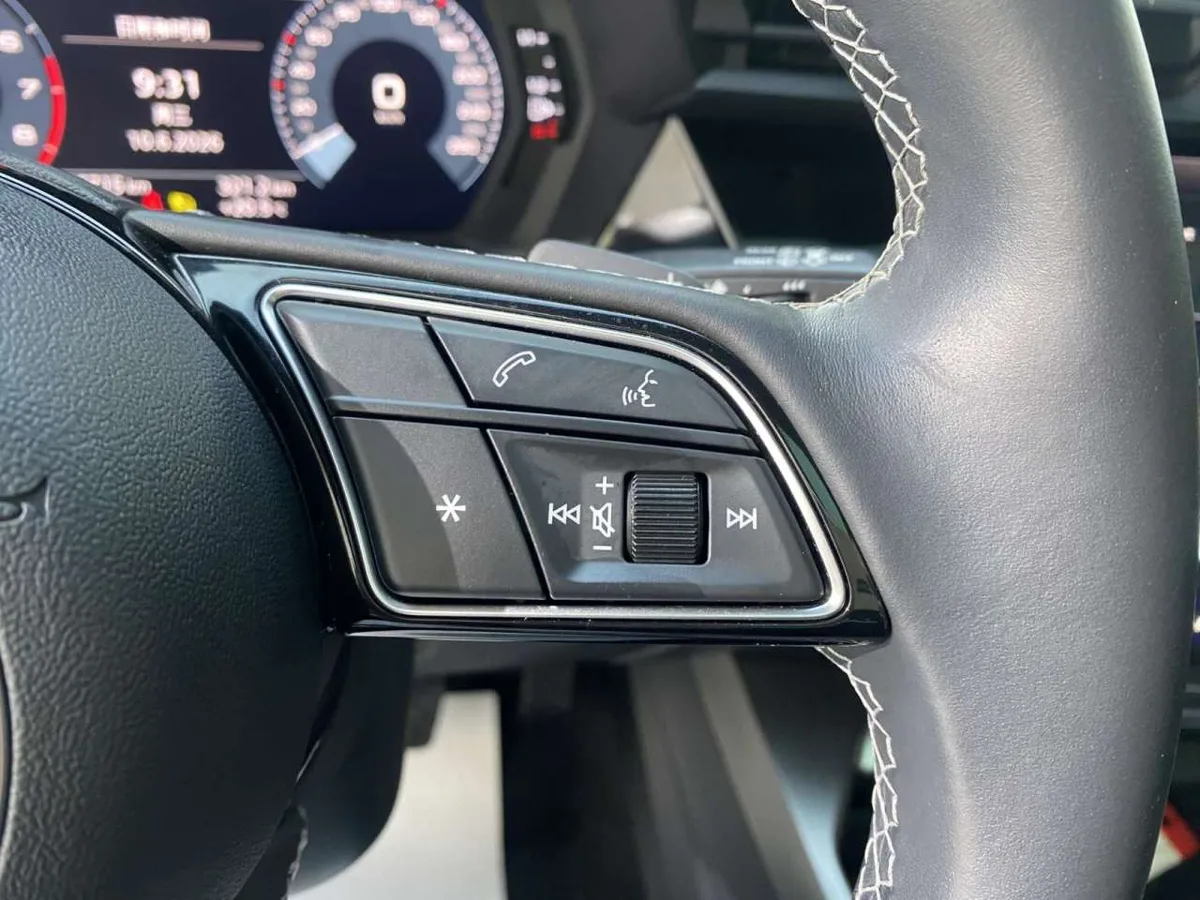 Audi A3 2023 года, снимок 11