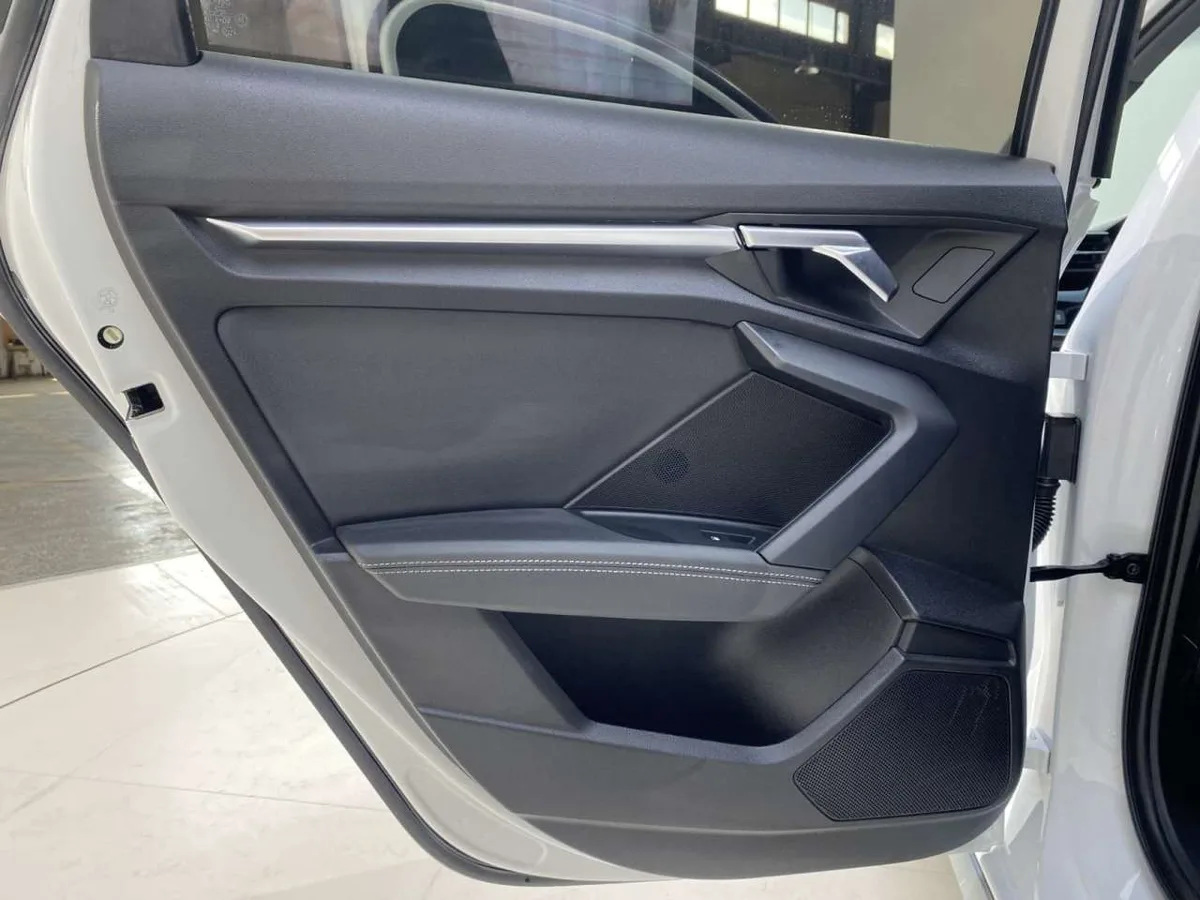 Audi A3 2023 года, снимок 18