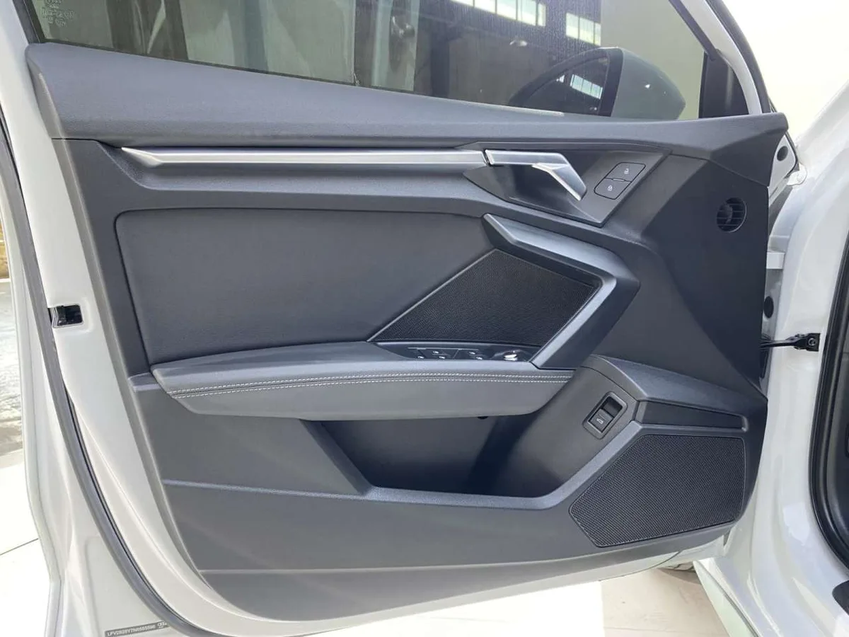 Audi A3 2023 года, снимок 25