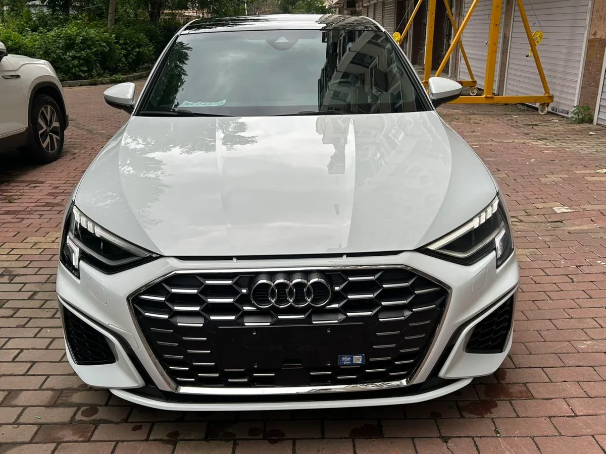 Audi A3 2024 года, снимок 2