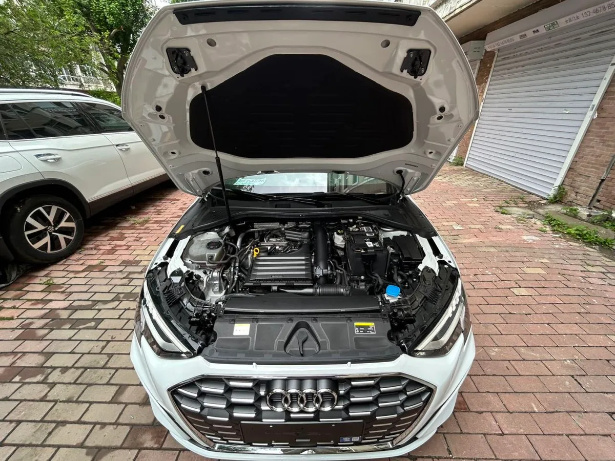 Audi A3 2024 года, снимок 6