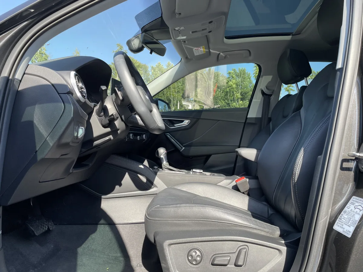 Audi Q2L 2021 года, снимок 4