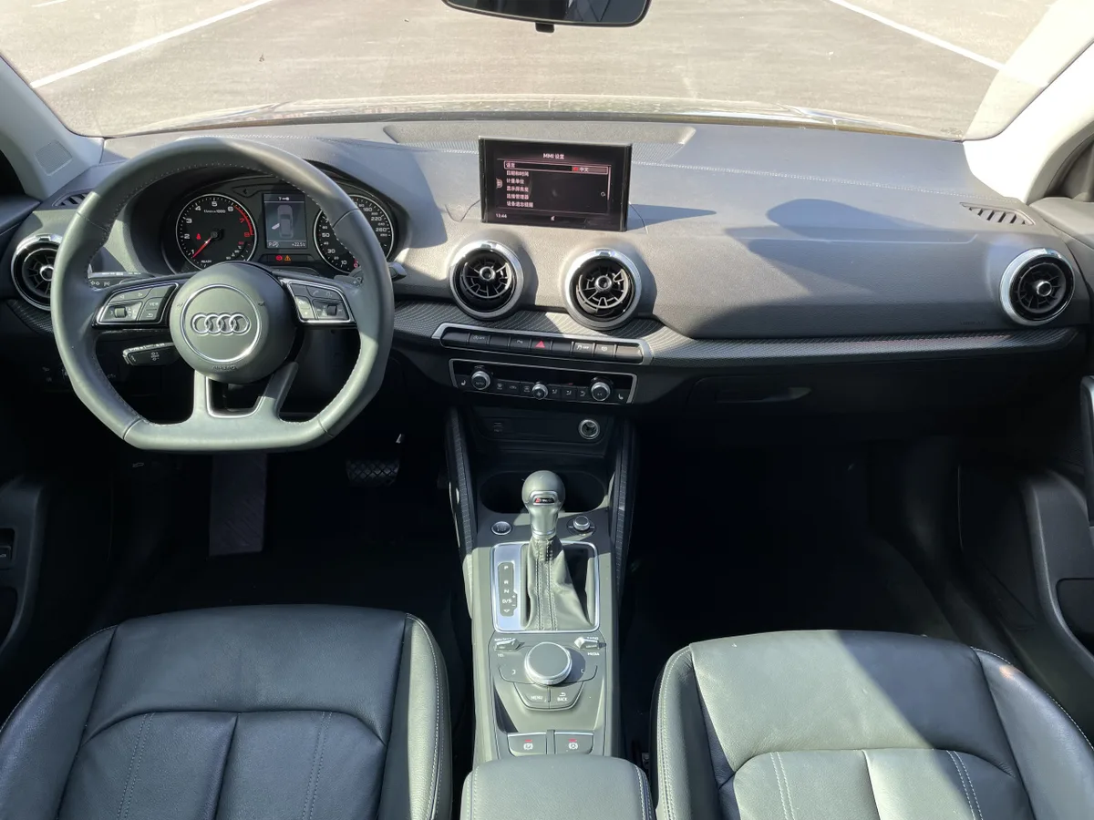Audi Q2L 2021 года, снимок 6