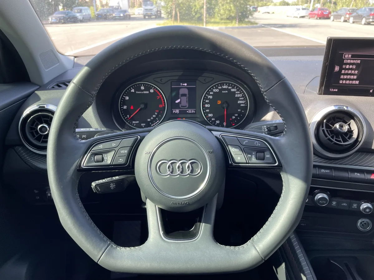 Audi Q2L 2021 года, снимок 8