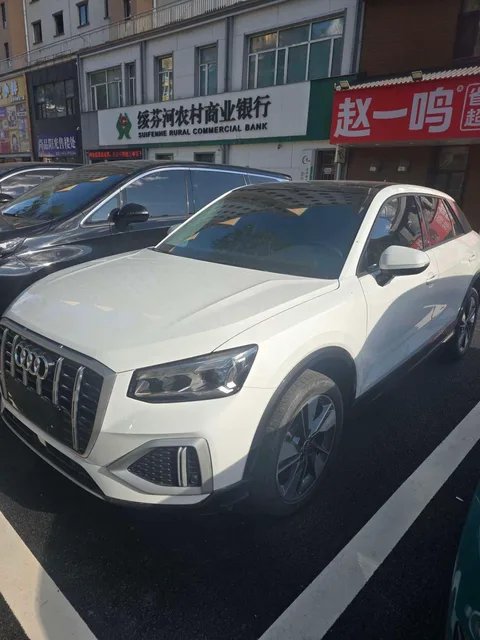 Audi Q2L 2021 года