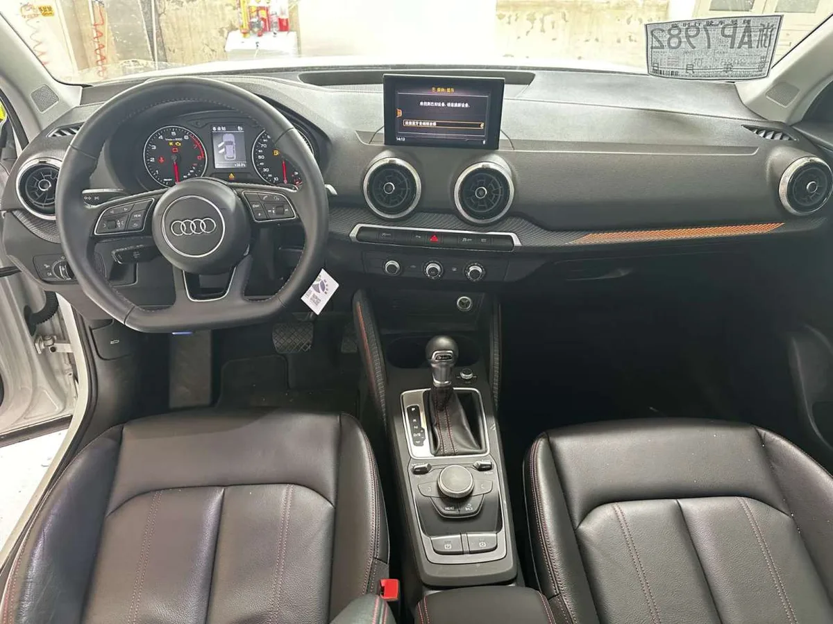 Audi Q2L 2022 года, снимок 13