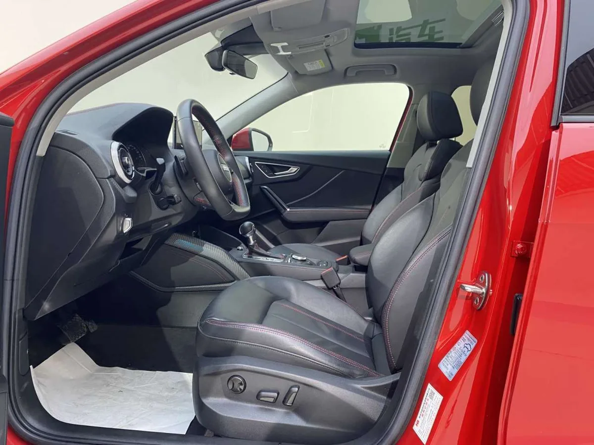 Audi Q2L 2023 года, снимок 8