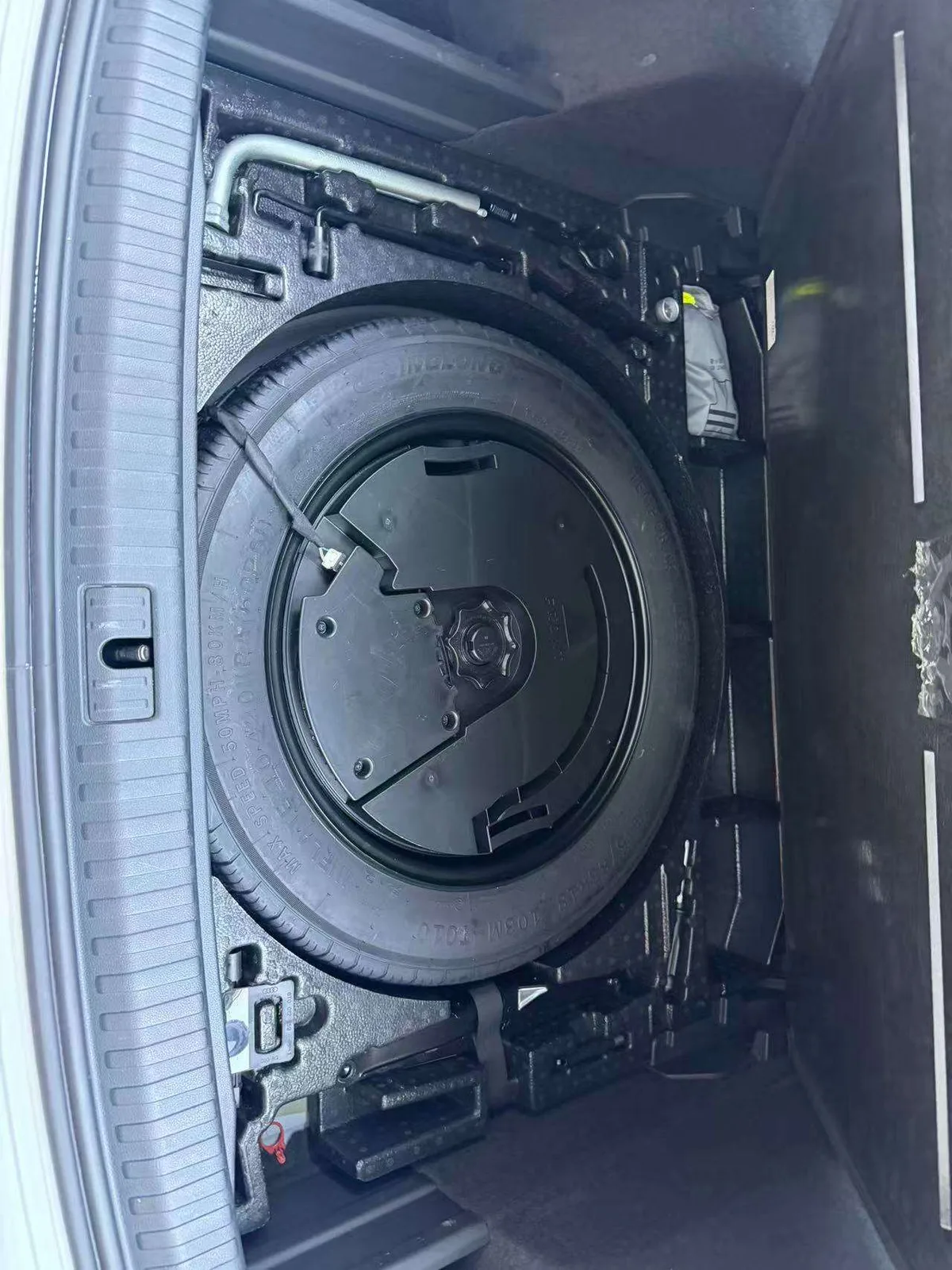 Audi Q3 2019 года, снимок 8