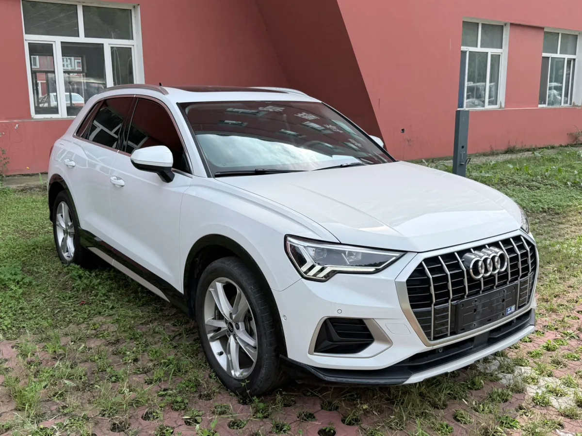 Audi Q3 2021 года, снимок 3