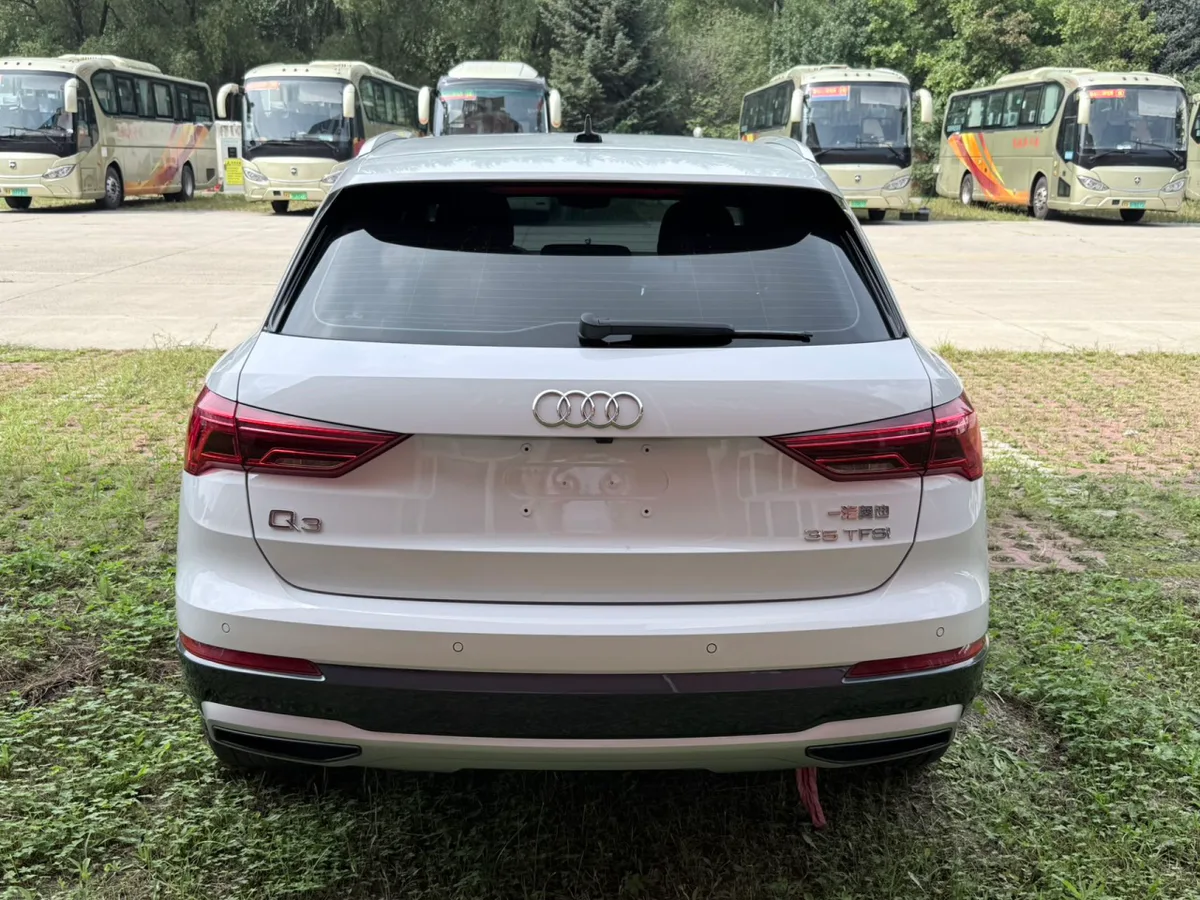 Audi Q3 2021 года, снимок 5
