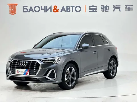Audi Q3 2022 года