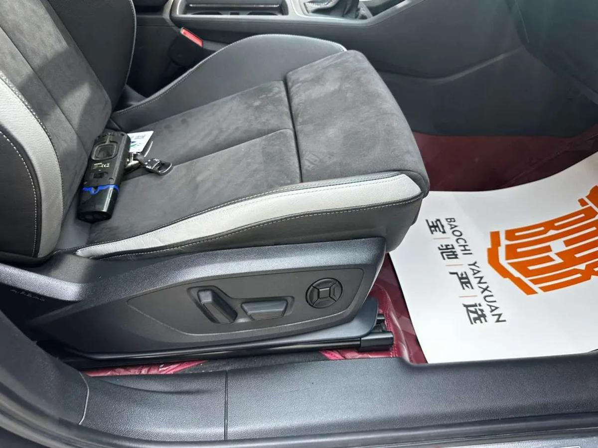 Audi Q3 2022 года, снимок 18
