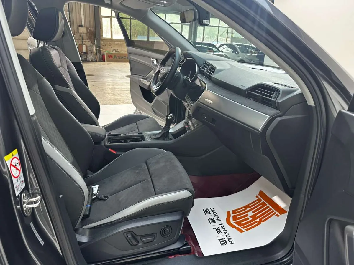 Audi Q3 2022 года, снимок 27