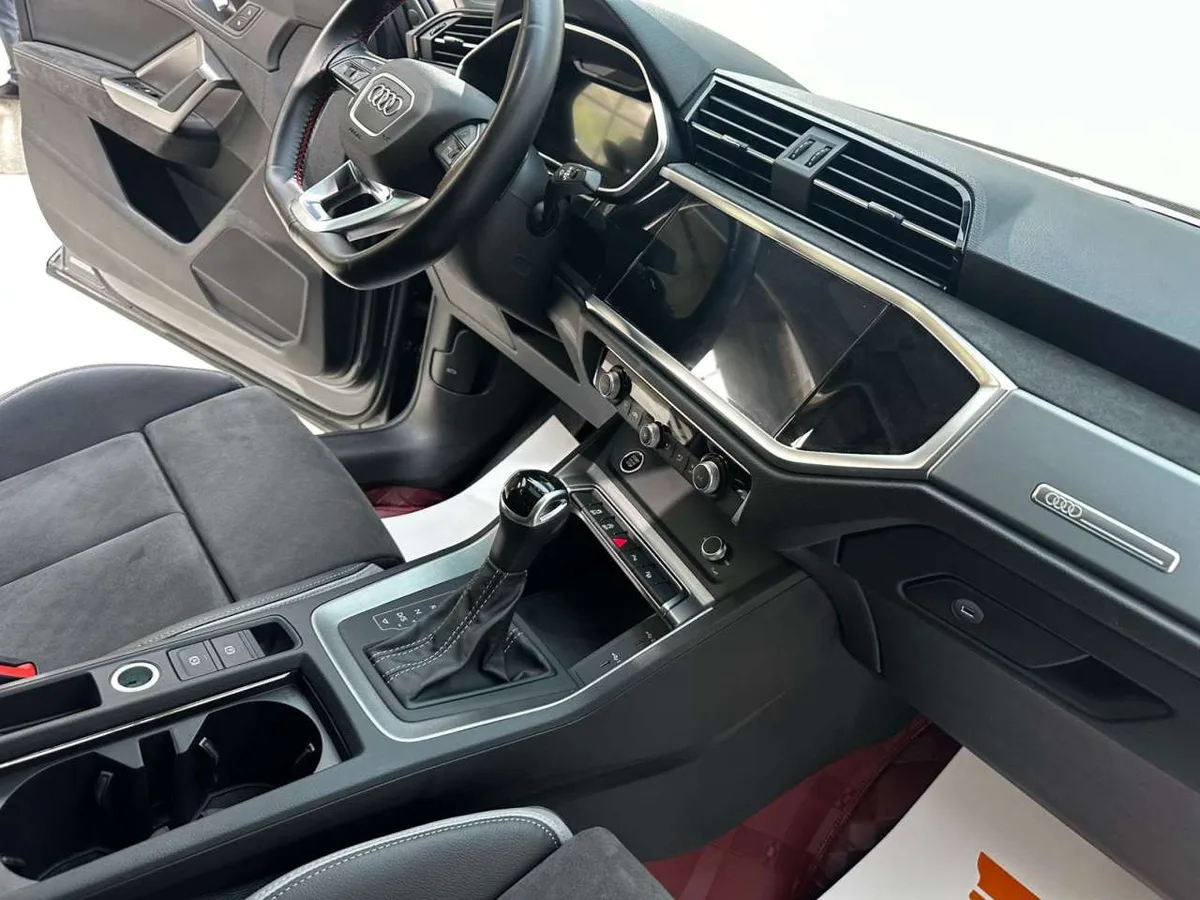 Audi Q3 2022 года, снимок 28