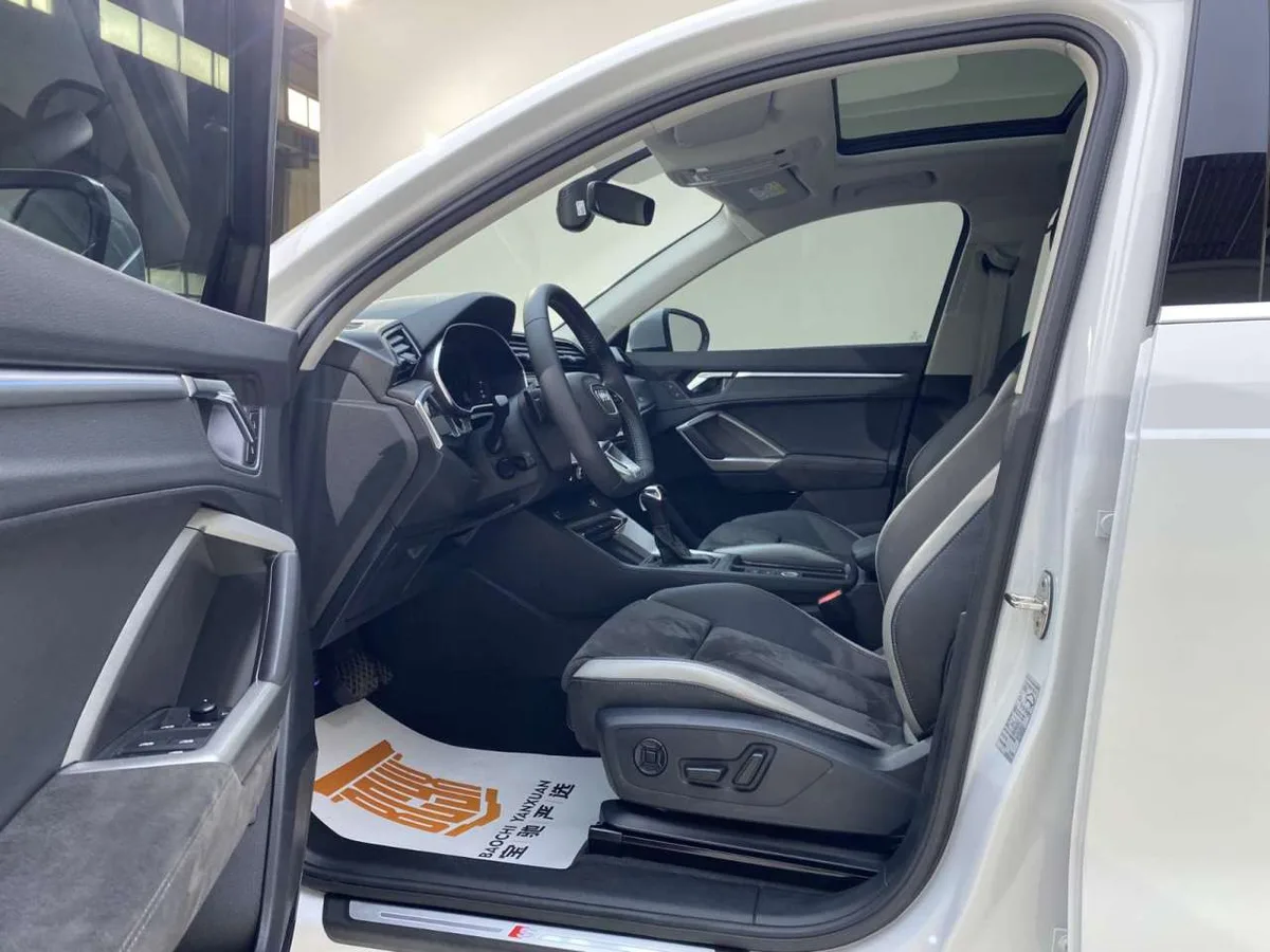 Audi Q3 2022 года, снимок 8