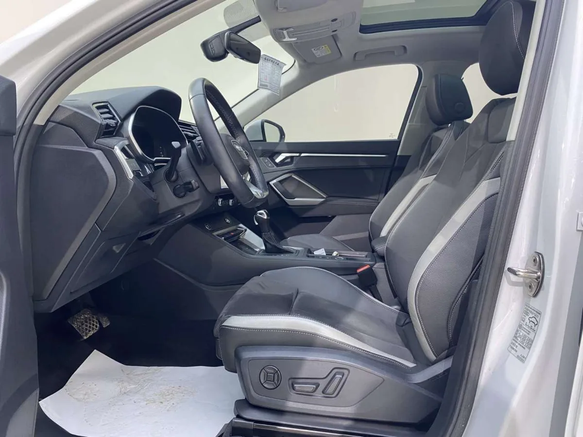 Audi Q3 2022 года, снимок 11